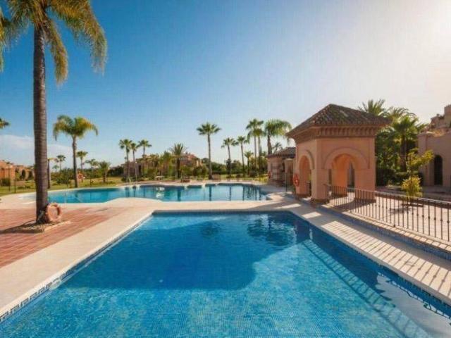 Apartamento en venta en Barriada Islas Canarias, Costa del Sol Occidental