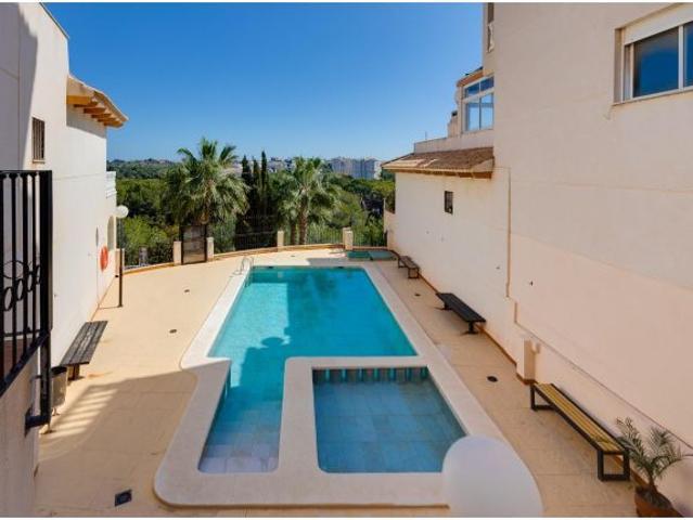 Piso en venta en El Pinar de Campoamor, Orihuela