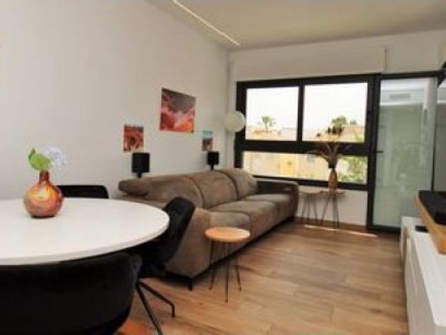 Piso en venta en El Pinar de Campoamor, Orihuela