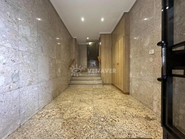 Apartamento en venta en Centro, Ourense