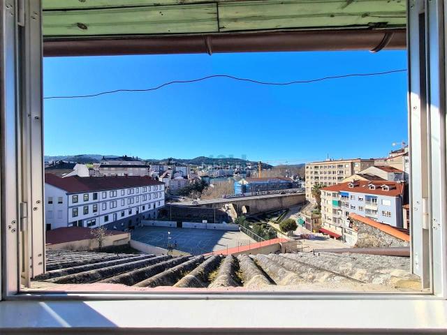 Apartamento en venta en Centro, Ourense