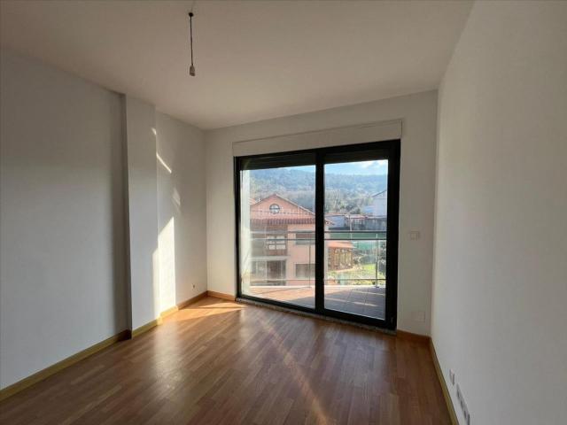 Apartamento en venta en Outes, Noia