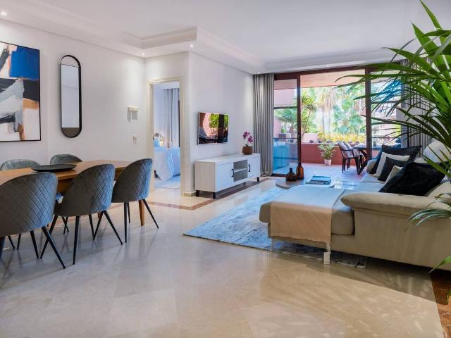 Apartamento en venta en Estepona, Barriada Blas Infante