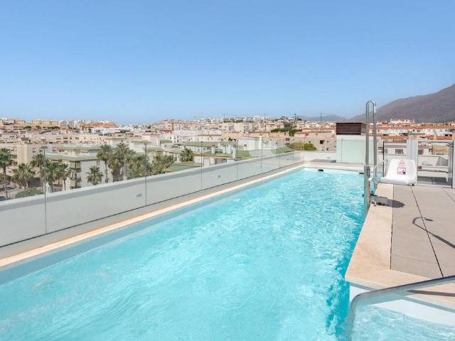 Apartamento en venta en Barriada Islas Canarias, Estepona