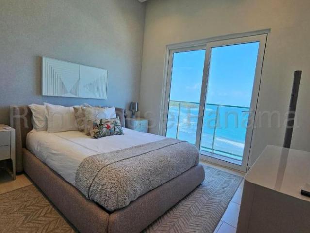 Apartamento en Venta en Playa Chiquita María Chiquita Colón 310 m2. 5 hab