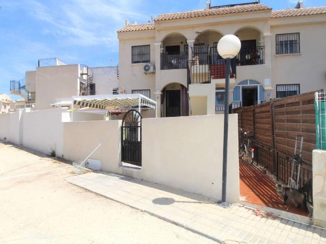 Apartamento en venta en Obispo Rocamora, el Baix Segura / La Vega Baja