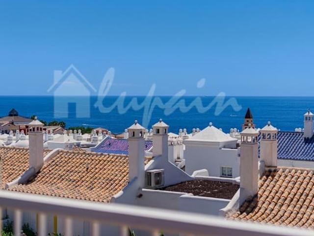 Apartamento en venta en Playa Paraíso, Adeje