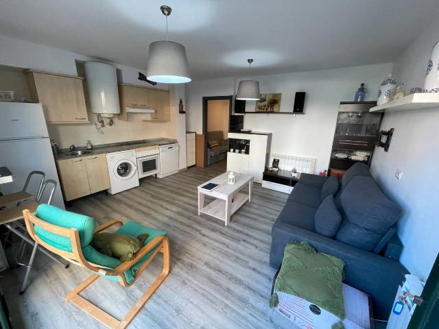 Apartamento en venta en Llanes, Cue