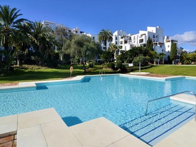 Apartamento en venta en Marbella, Málaga