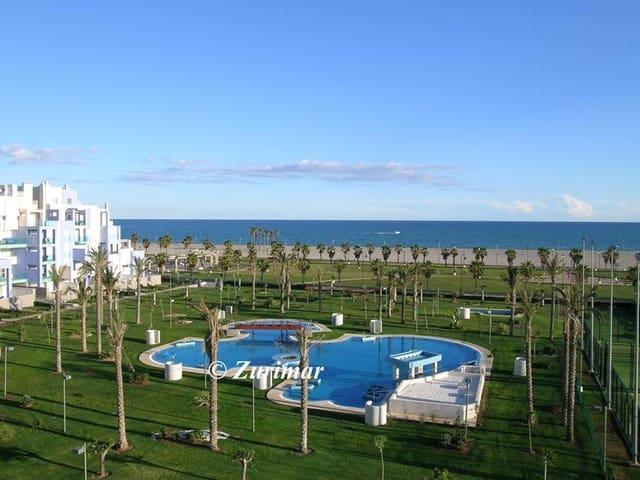 Apartamento en venta en Roquetas De Mar, Andalucía