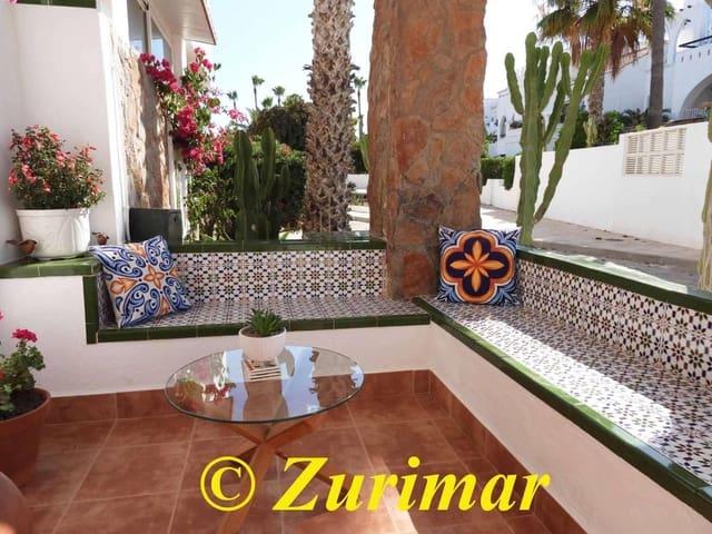 Apartamento en venta en Roquetas De Mar, Andalucía