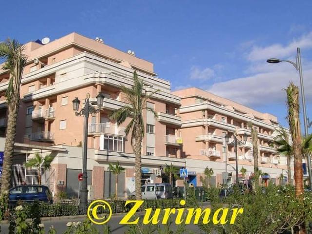 Apartamento en venta en Roquetas De Mar