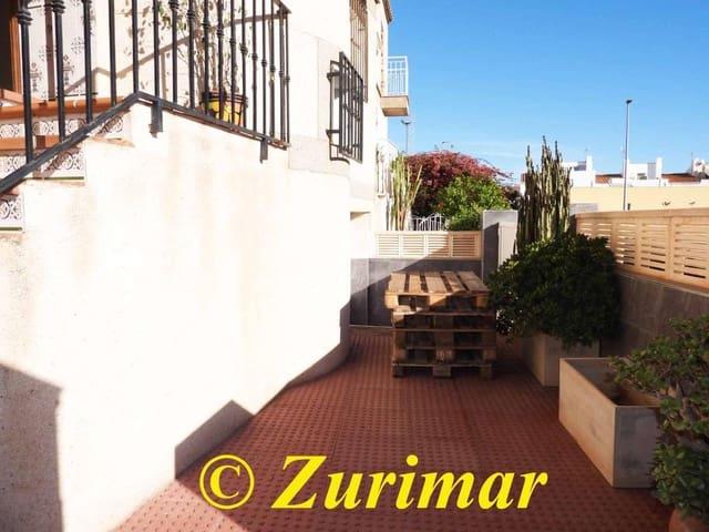 Apartamento en venta en Roquetas De Mar, Andalucía