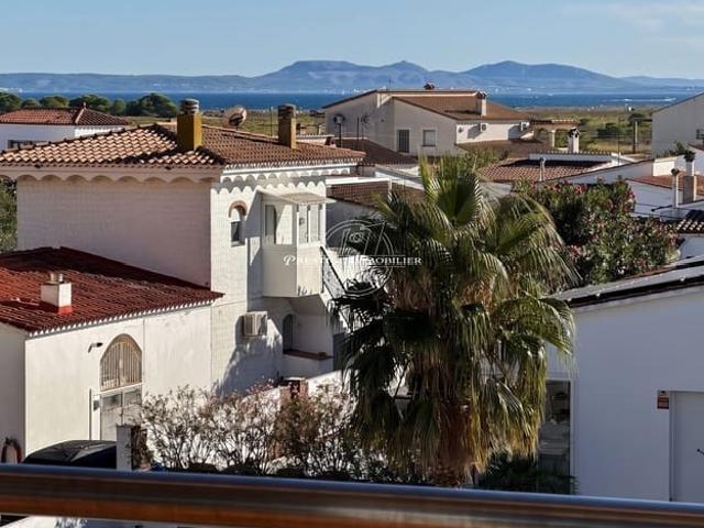 Apartamento en venta en Alt Empordà, Catalunya