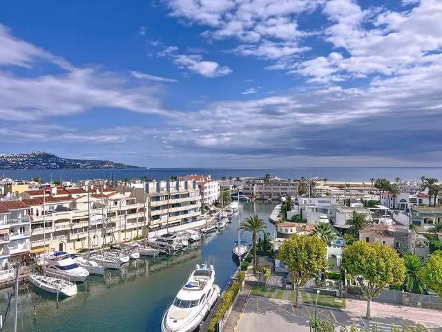 Apartamento en venta en Castelló D'empúries, Girona