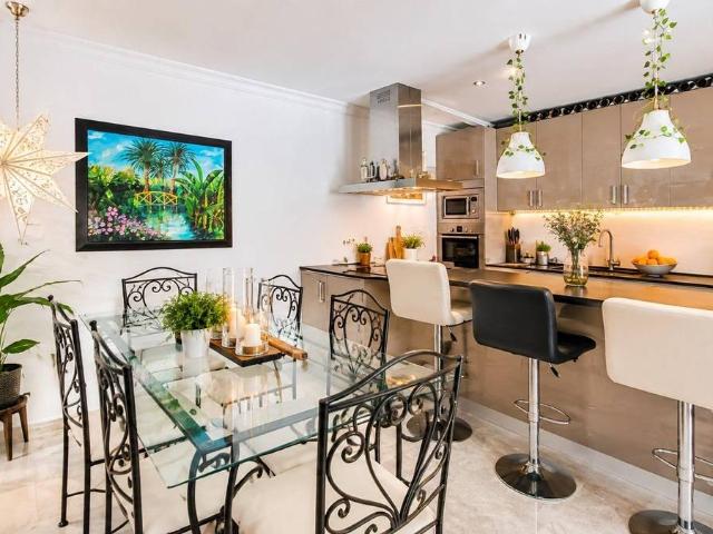 Apartamento en venta en Centro, Costa del Sol Occidental