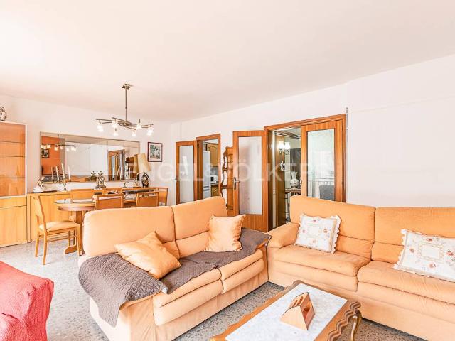 Apartamento en venta en Vilanova I La Geltrú, Centrevila