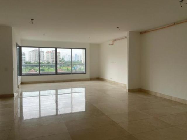 Apartamento en venta en santa maría, panamá