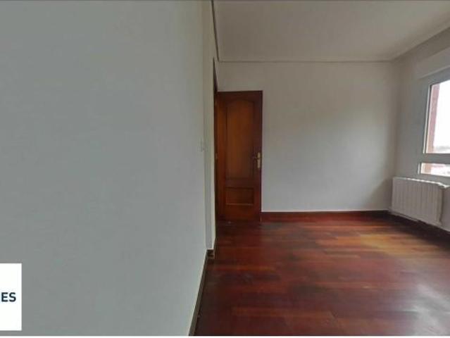 Piso en venta en Cajo, Santander