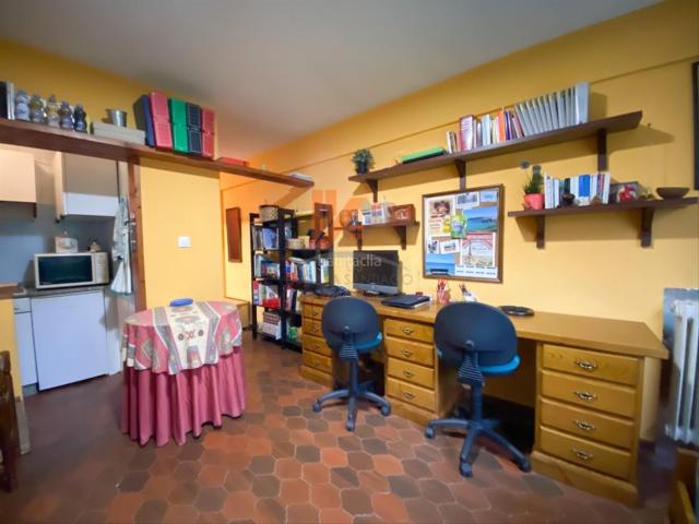 Apartamento en venta en Santiago De Compostela, Asén