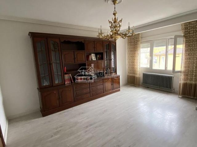 Piso en venta en Santibáñez De Béjar, Castilla y León