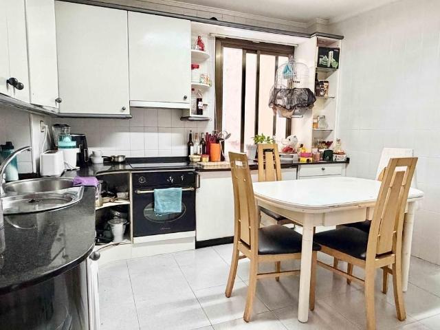 Apartamento en venta en Kabiezes, Santurtzi