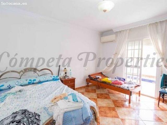 Piso en venta en Sayalonga