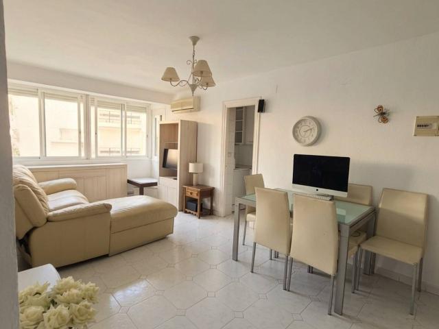 Apartamento en venta en Barriada Islas Canarias, Costa del Sol Occidental