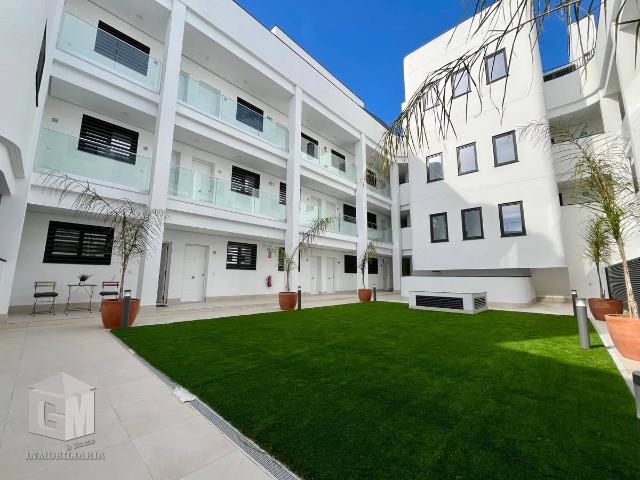 Apartamento en venta en Barriada de Antonio Ordoñez, Campo de Gibraltar