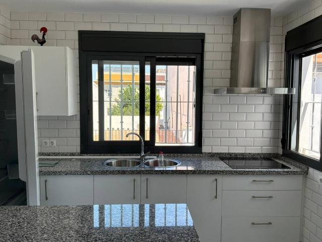 Apartamento en venta en Utrera, Andalucía