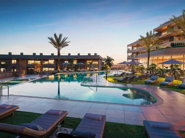 Apartamento en venta en Fuengirola, Málaga