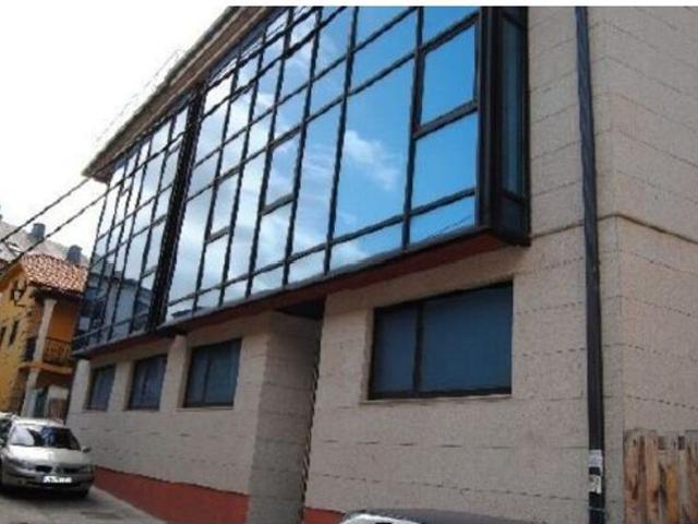 Piso en venta en Ares, Ferrol
