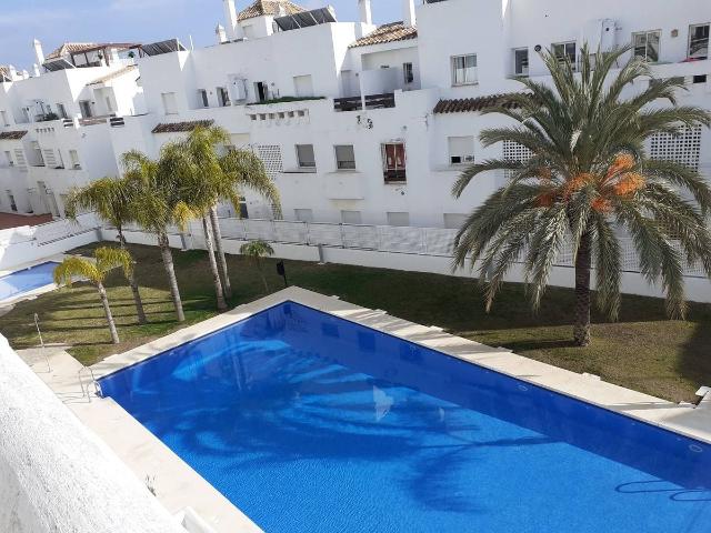 Dúplex en venta en Barriada Islas Canarias, Costa del Sol Occidental