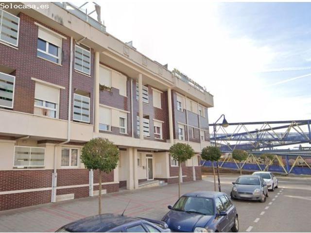 Piso en venta en Venta De Baños, Castilla y León