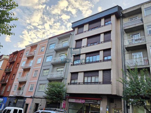 Apartamento en venta en Ourense