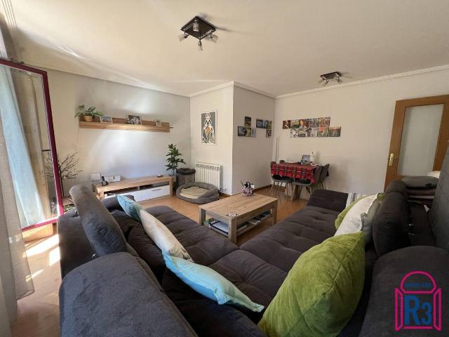 Apartamento en venta en Navatejera, Villaquilambre