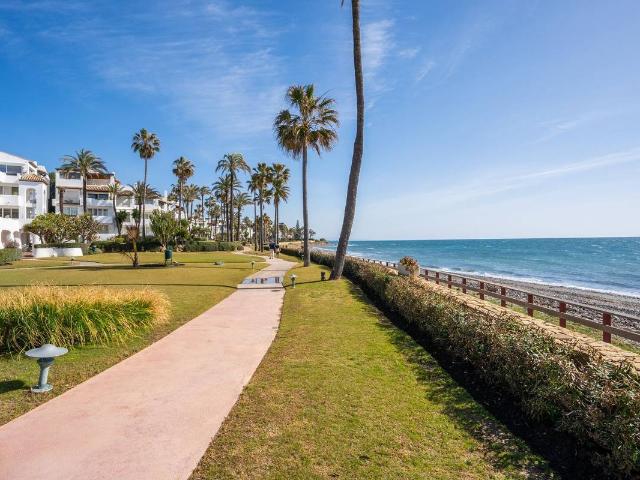 Apartamento en venta en Barriada Islas Canarias, Costa del Sol Occidental