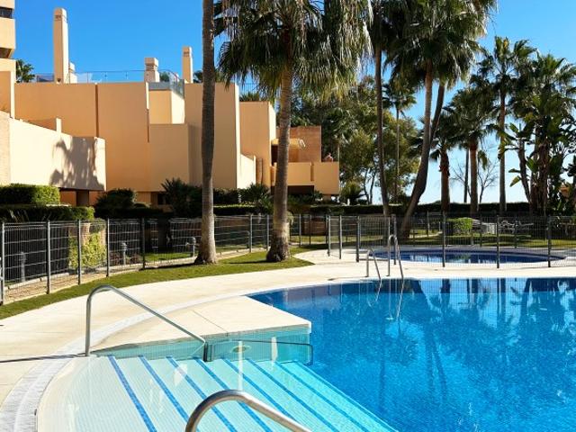 Apartamento en venta en Estepona, Punta La Plata