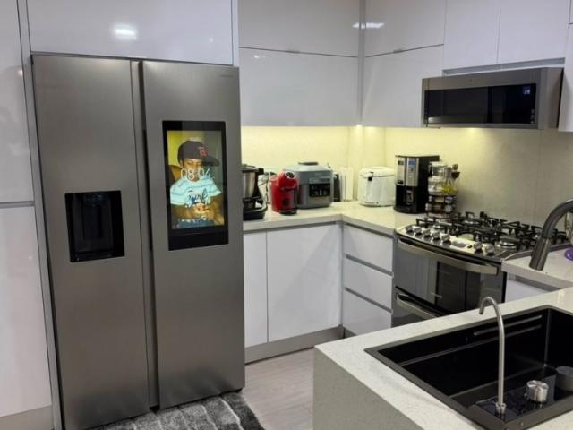 Apartamento en venta en La Urbina, Trujillo