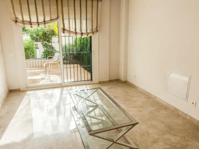 Apartamento en venta en Nueva Andalucía, Costa del Sol Occidental
