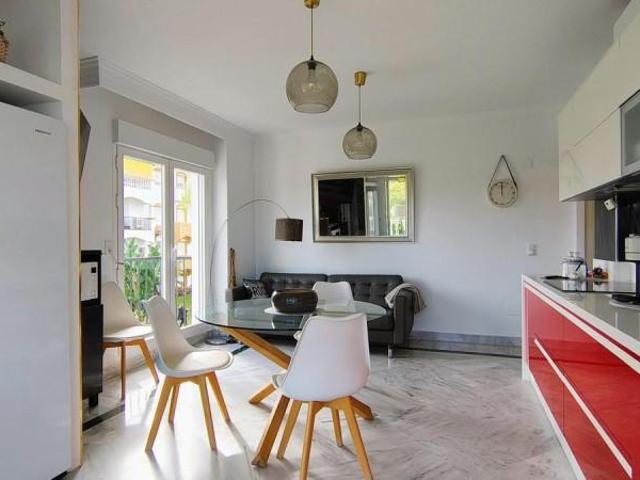 Apartamento en venta en Nueva Andalucía, Costa del Sol Occidental