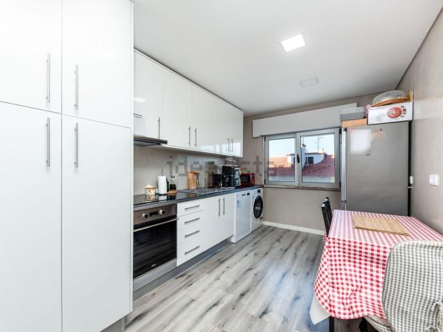 Apartamento venda em Encosta do Sol, Amadora