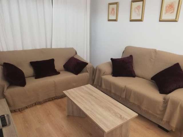 Apartamento en alquiler en Sevilla, Cruz Roja-Capuchinos
