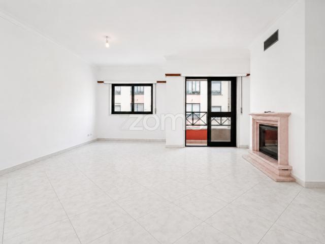 Apartamento venda em Tires, Cascais