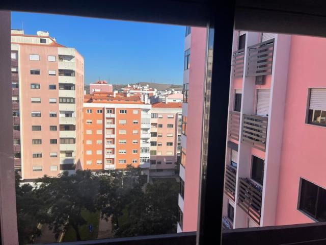 Apartamento alugar em Cacém, Cacém e São Marcos