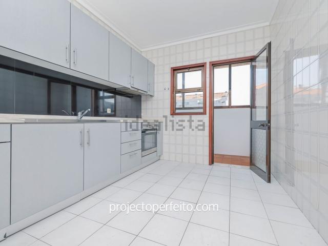 Apartamento alugar em Espinho