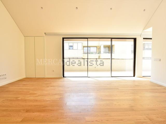 Apartamento alugar em Espinho