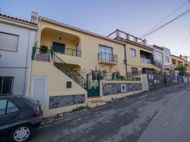 Apartamento venda em Estômbar, Faro