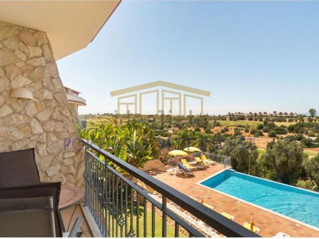 Apartamento venda em Estômbar, Faro