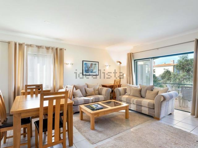Apartamento venda em Estômbar, Faro